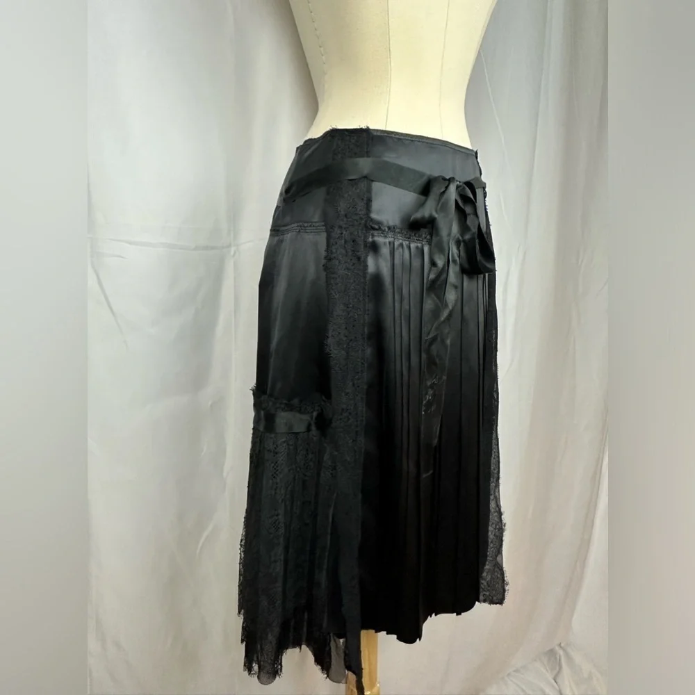 NWT Prada Black 100% Silk Satin & Lace Skirt Sz 38